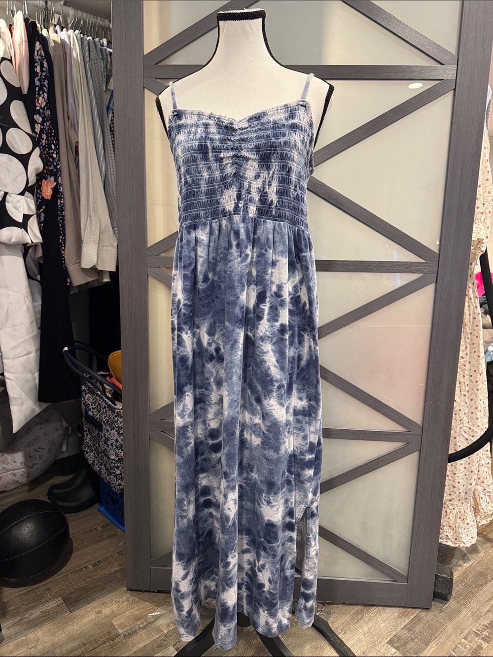 Old Navy Light Blue Tie-Dye Maxi Dress